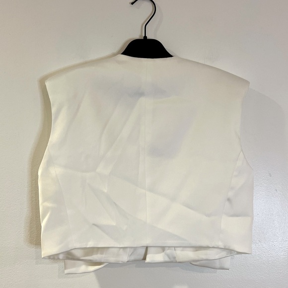 Passy Crop Top - Picture 4 of 7